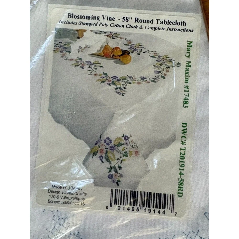 NEW Mary Maxim 17483 Blossoming Vine 58